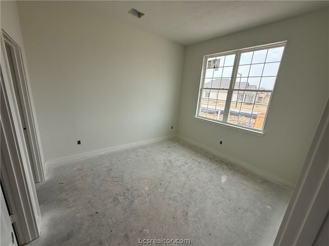 1535 Birdie Court, Navasota, TX 77868