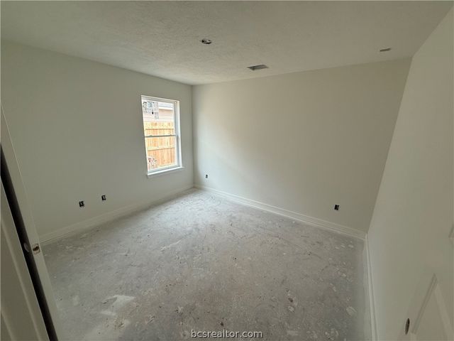 1535 Birdie Court, Navasota, TX 77868