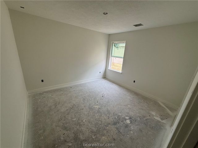 1535 Birdie Court, Navasota, TX 77868