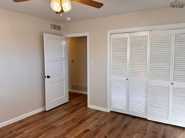 4200 UNIVERSITY AVENUE, Wichita Falls, TX 76308