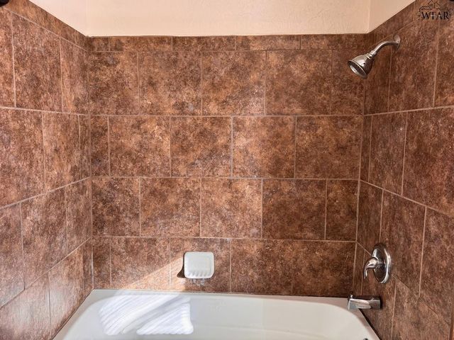 4200 UNIVERSITY AVENUE, Wichita Falls, TX 76308