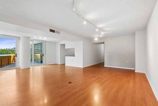 1580 Sherman Avenue 405, Evanston, IL 60201