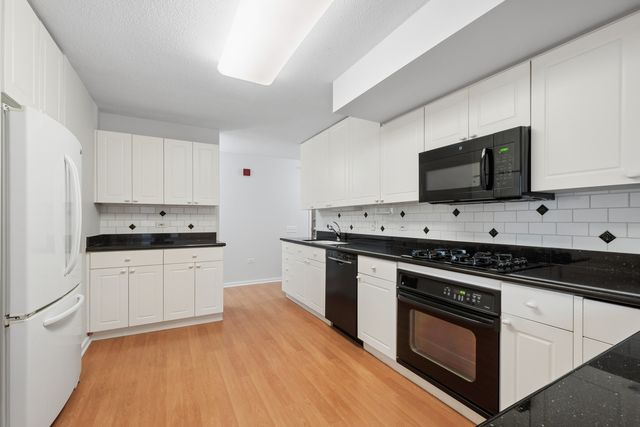 1580 Sherman Avenue 405, Evanston, IL 60201