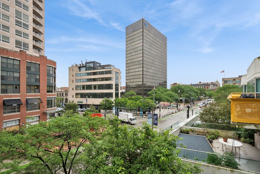 1580 Sherman Avenue 405, Evanston, IL 60201