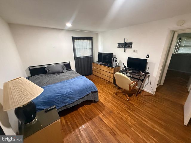 1106 BURKETON RD, Hyattsville, MD 20783