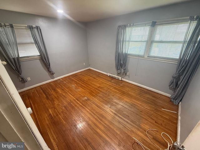 1106 BURKETON RD, Hyattsville, MD 20783