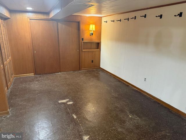 1106 BURKETON RD, Hyattsville, MD 20783