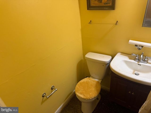 1106 BURKETON RD, Hyattsville, MD 20783