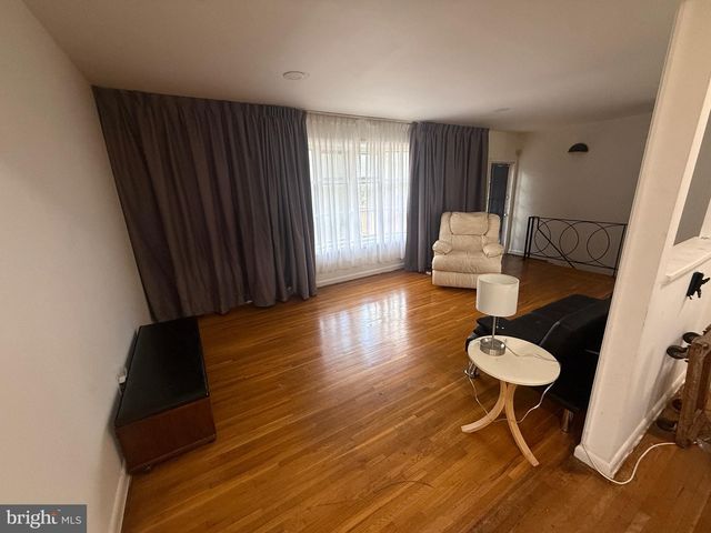 1106 BURKETON RD, Hyattsville, MD 20783