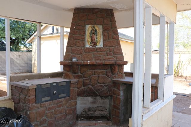 1913 N 22ND Place, Phoenix, AZ 85006