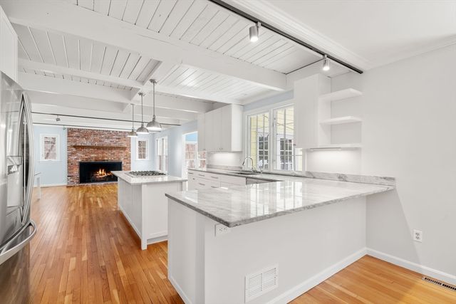 173 Conant Rd, Weston, MA 02493