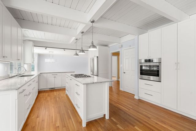 173 Conant Rd, Weston, MA 02493