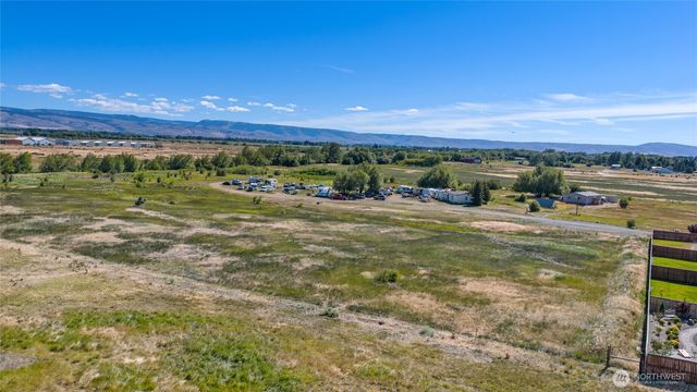 1215 E Sanders Road, Ellensburg, WA 98926