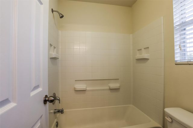 12716 Rio Nueces Lane, Rosharon, TX 77583
