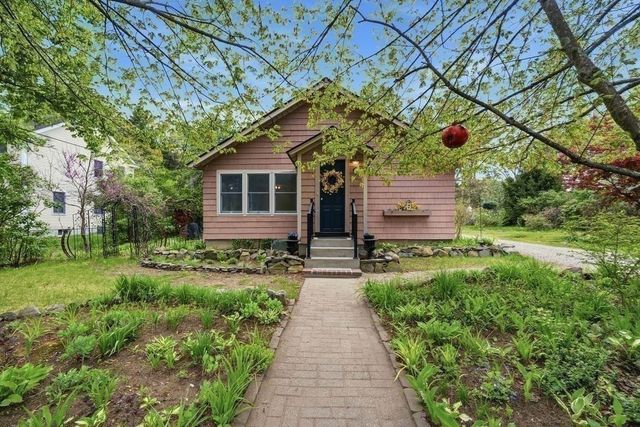 29 Summer St, Sudbury, MA 01776