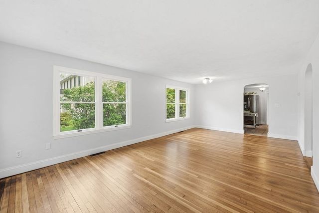 29 Summer St, Sudbury, MA 01776