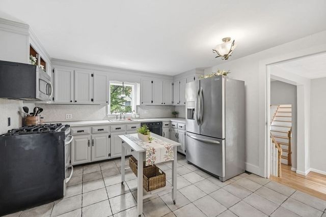 29 Summer St, Sudbury, MA 01776