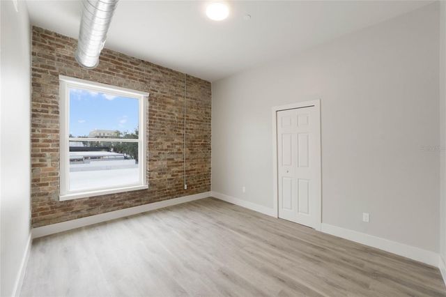 792 W MONTROSE STREET 203, Clermont, FL 34711