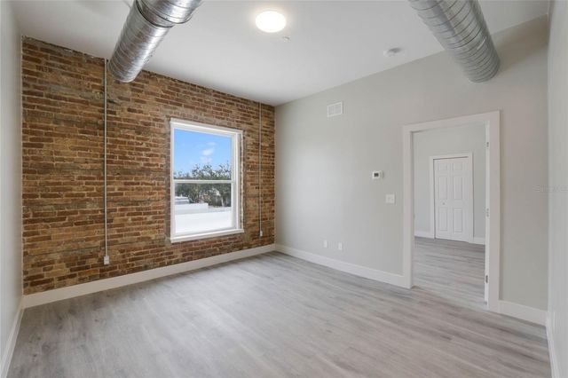 792 W MONTROSE STREET 203, Clermont, FL 34711