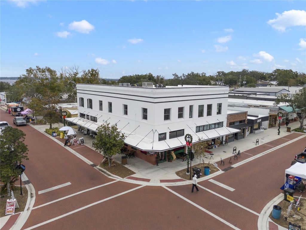 792 W MONTROSE STREET 203, Clermont, FL 34711