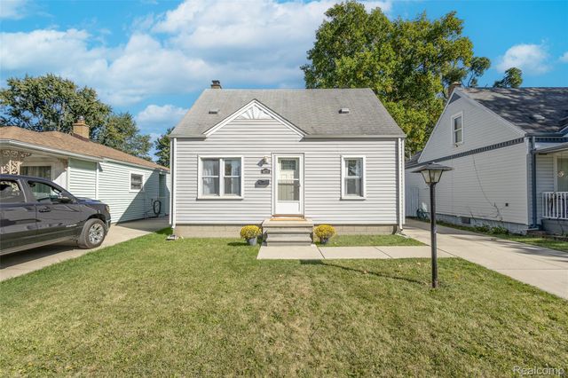 4679 Mayfair Street, Dearborn Heights, MI 48125