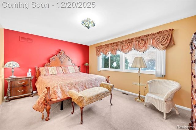 6845 Serenity Drive, Troy, MI 48098