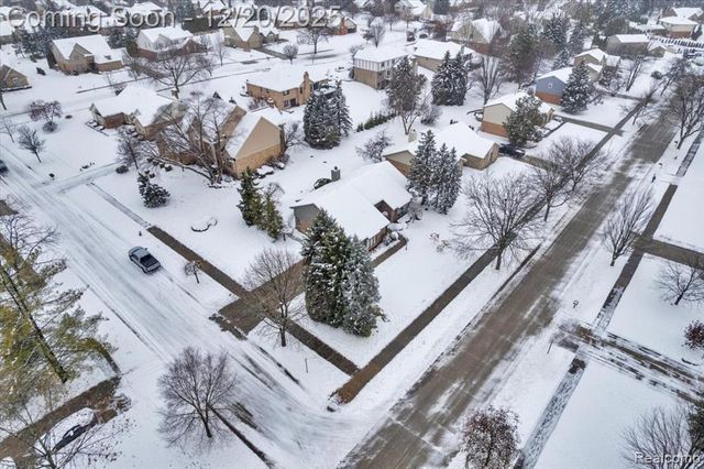 6845 Serenity Drive, Troy, MI 48098