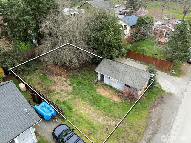 9017 12th Avenue S, Seattle, WA 98108