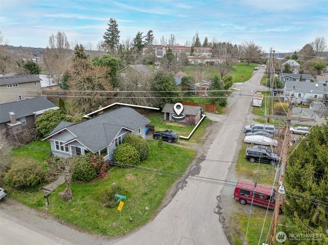 9017 12th Avenue S, Seattle, WA 98108