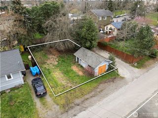 9017 12th Avenue S, Seattle, WA 98108