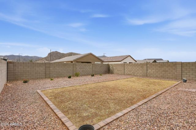 5902 N 199th Lane, Litchfield Park, AZ 85340