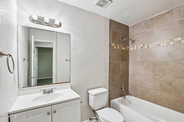 4979 TAN Street, Jacksonville, FL 32258