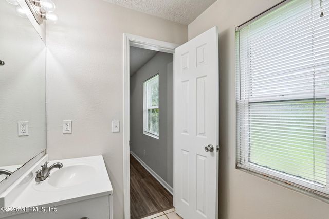 4979 TAN Street, Jacksonville, FL 32258