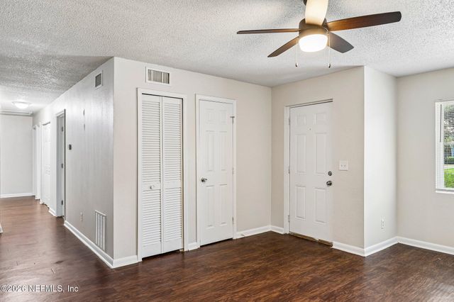 4979 TAN Street, Jacksonville, FL 32258