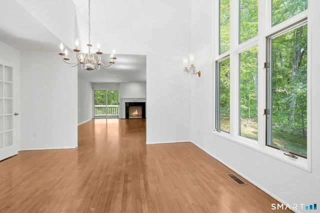 57 Grouse Lane, Woodbridge, CT 06525