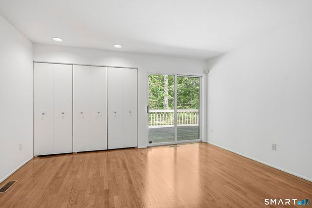 57 Grouse Lane, Woodbridge, CT 06525