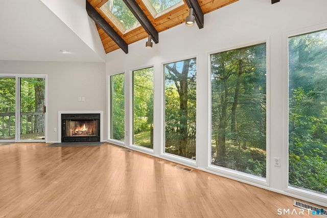 57 Grouse Lane, Woodbridge, CT 06525
