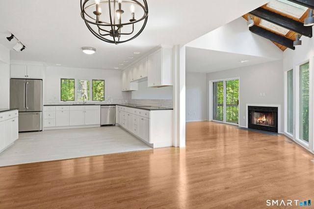 57 Grouse Lane, Woodbridge, CT 06525