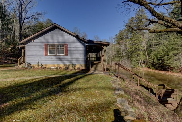 100 Saga Mountain Road, Tiger, GA 30576