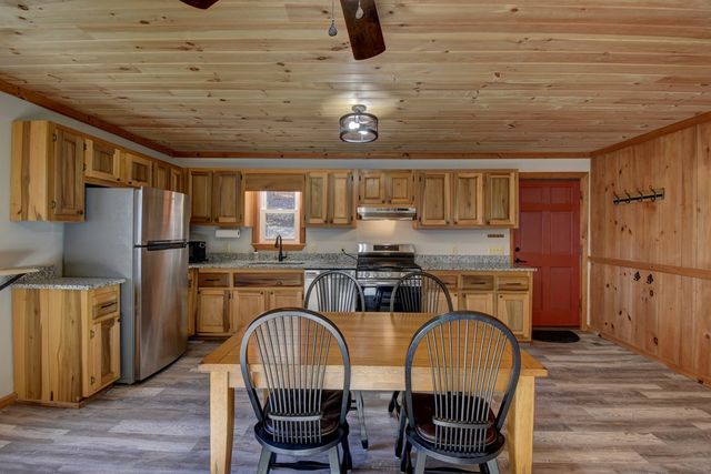 100 Saga Mountain Road, Tiger, GA 30576