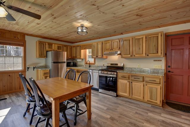 100 Saga Mountain Road, Tiger, GA 30576