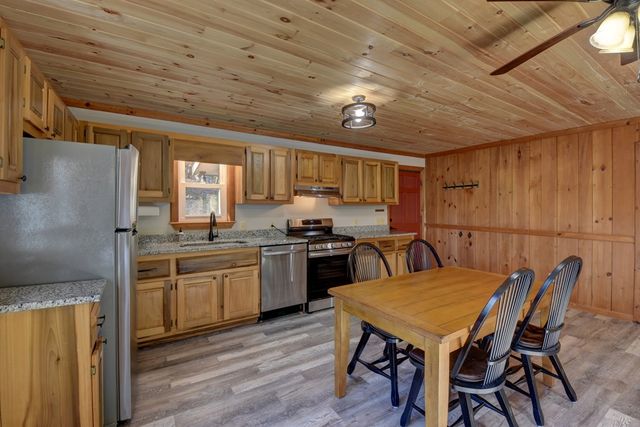 100 Saga Mountain Road, Tiger, GA 30576