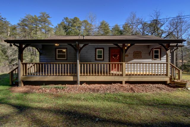 100 Saga Mountain Road, Tiger, GA 30576