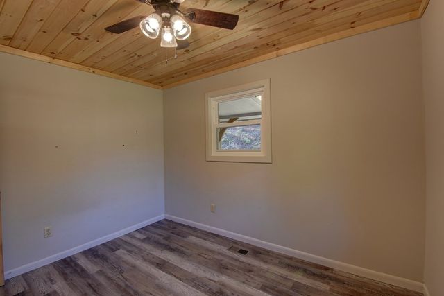 100 Saga Mountain Road, Tiger, GA 30576