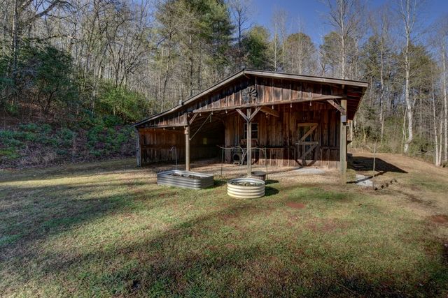 100 Saga Mountain Road, Tiger, GA 30576