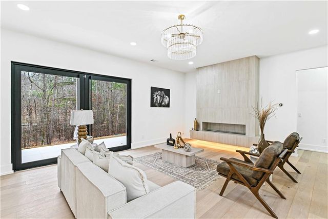 2045 Fontainbleau Drive, Conyers, GA 30094