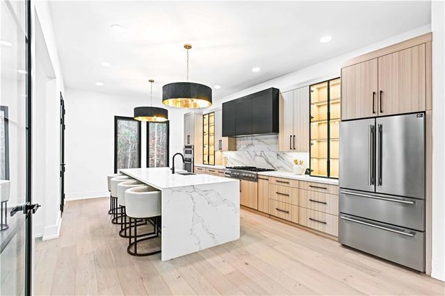 2045 Fontainbleau Drive, Conyers, GA 30094