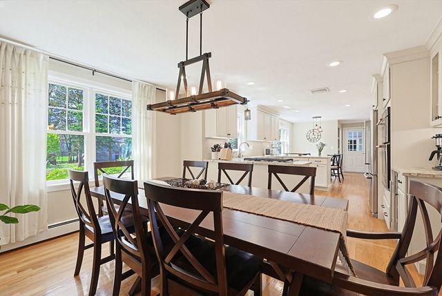 45 James St, Mansfield, MA 02048