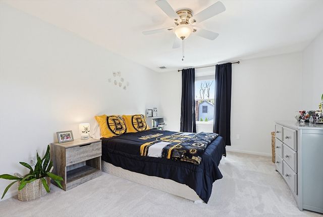 45 James St, Mansfield, MA 02048