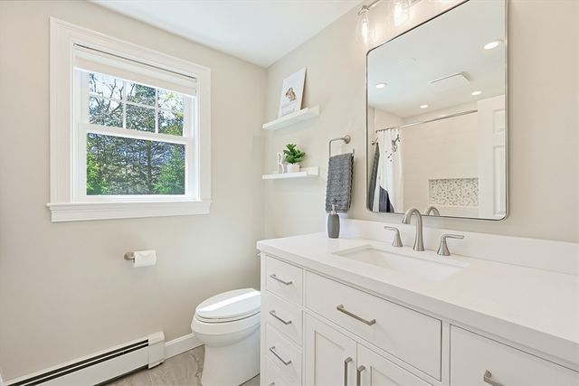 45 James St, Mansfield, MA 02048